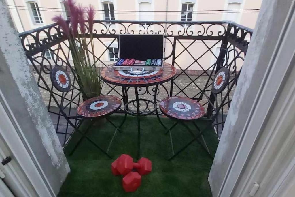 Les Suite Appartement A Chalon Sur Saone Eksteriør billede