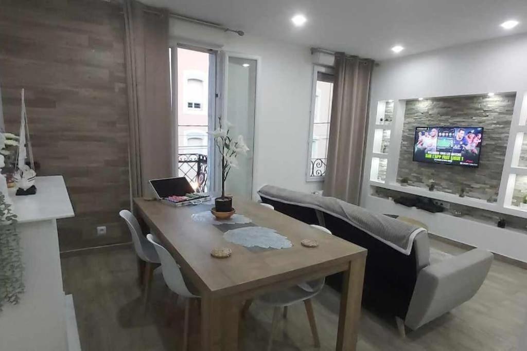 Les Suite Appartement A Chalon Sur Saone Eksteriør billede