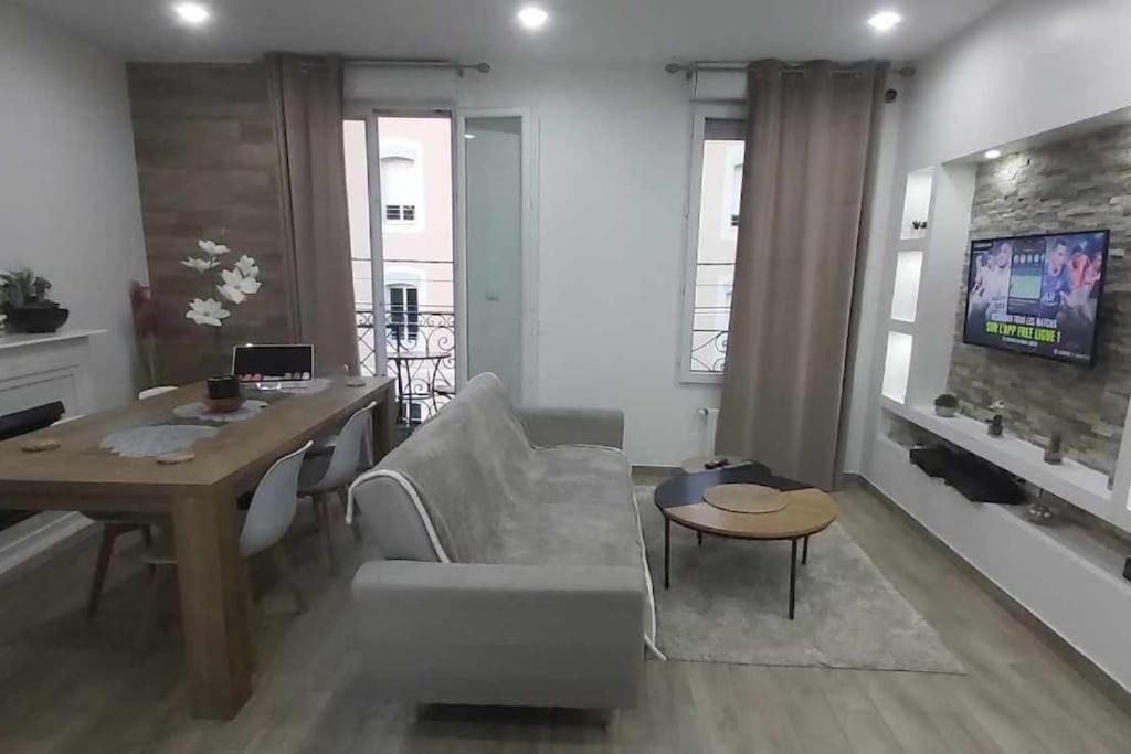 Les Suite Appartement A Chalon Sur Saone Eksteriør billede